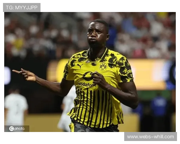 多特蒙德2-1客胜沃尔夫斯堡，吉拉西绝杀布兰特破门